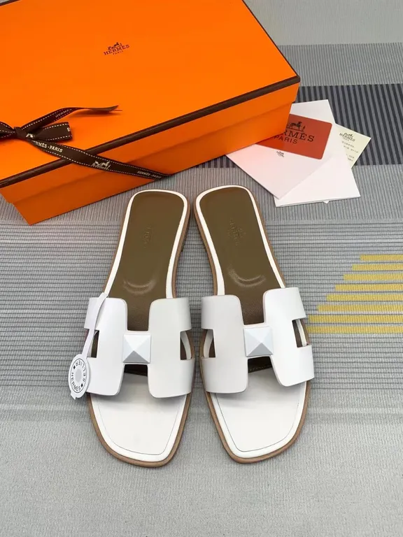 Hermes Shoe 